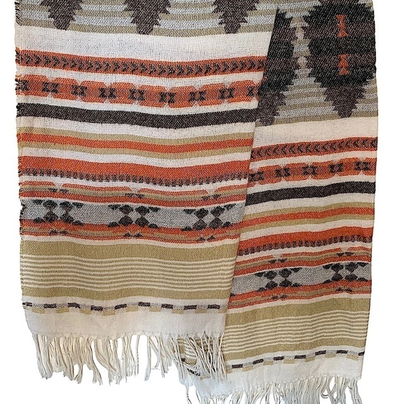 𝅺CHARMING Charlie Southwest Print Fringed Scarf or Wrap - Picture 8 of 11